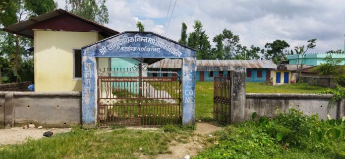 received_1429337027643444