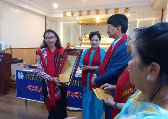 Messenger_creation_019F9FA8-8B16-4AEF-BF03-7E365A0E62DF